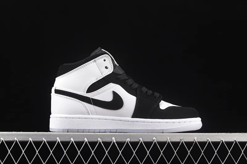 All categories Air Jordan Jordan series basketball shoes Air Jordan 1 Mid Air Jordan 1 Mid "Diamond Shorts" AJ1 Joe 1 Pearlescent White Black Panda DH6933-100